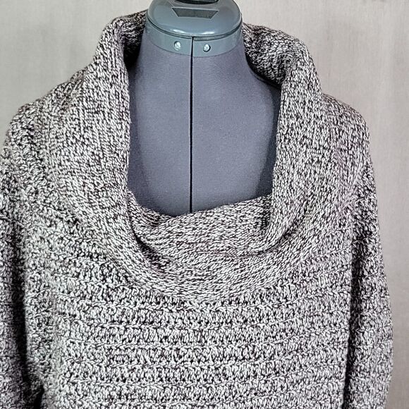 NEW YORK & CO. Cowl Neck Sweater‎ Medium - Picture 2 of 7
